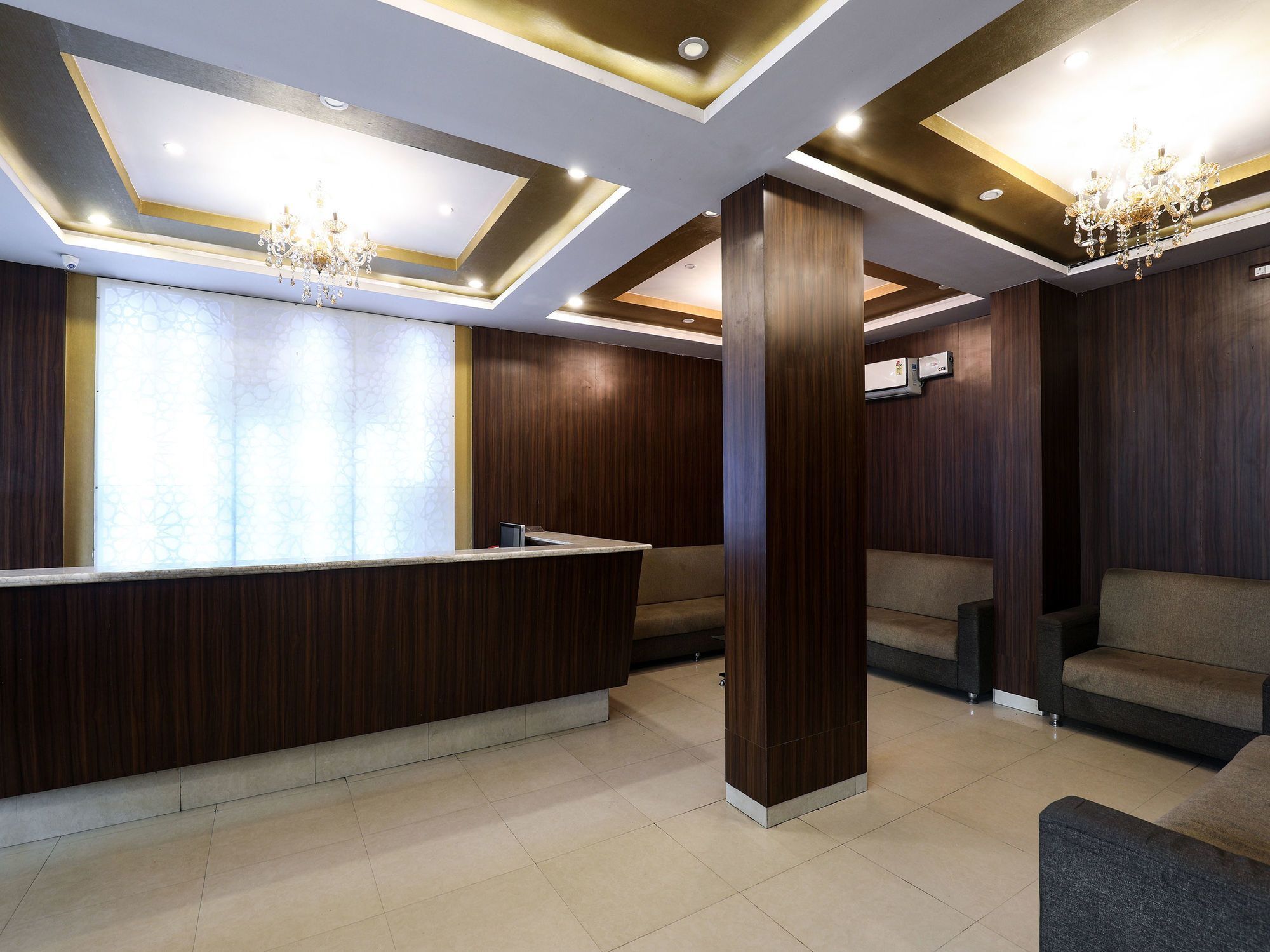 Oyo 16539 Grand Sandarshini Inn Hyderabad Luaran gambar